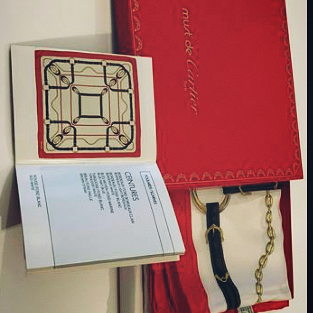 SCARF🧣 Must De Cartier   Paris  - Ceinture Scarf